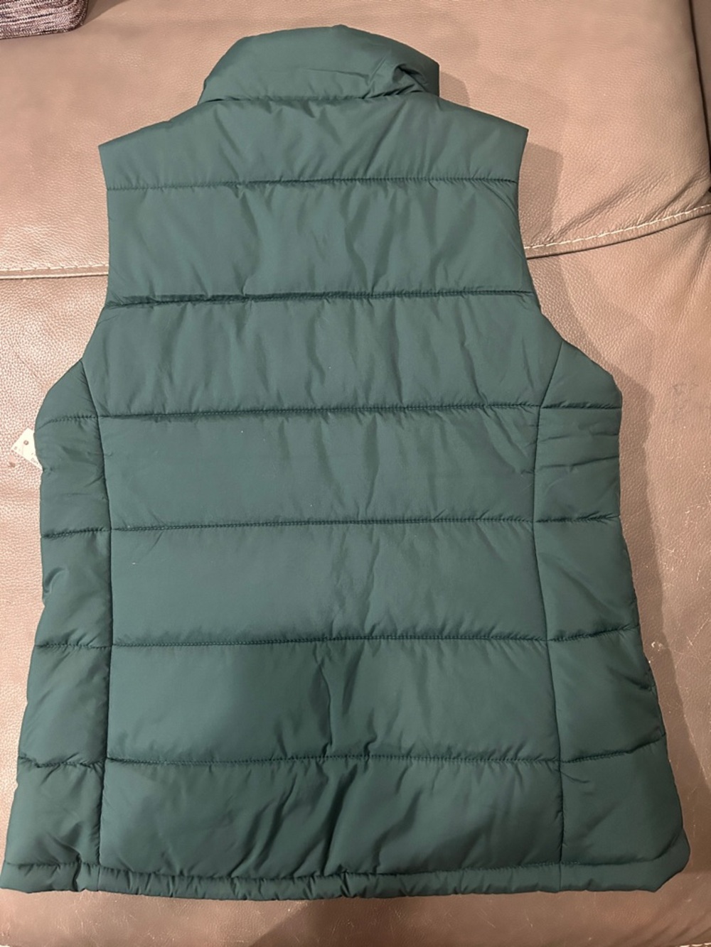 Amazon Puffer Vest Dark Green NWT size S - Picture 4 of 6